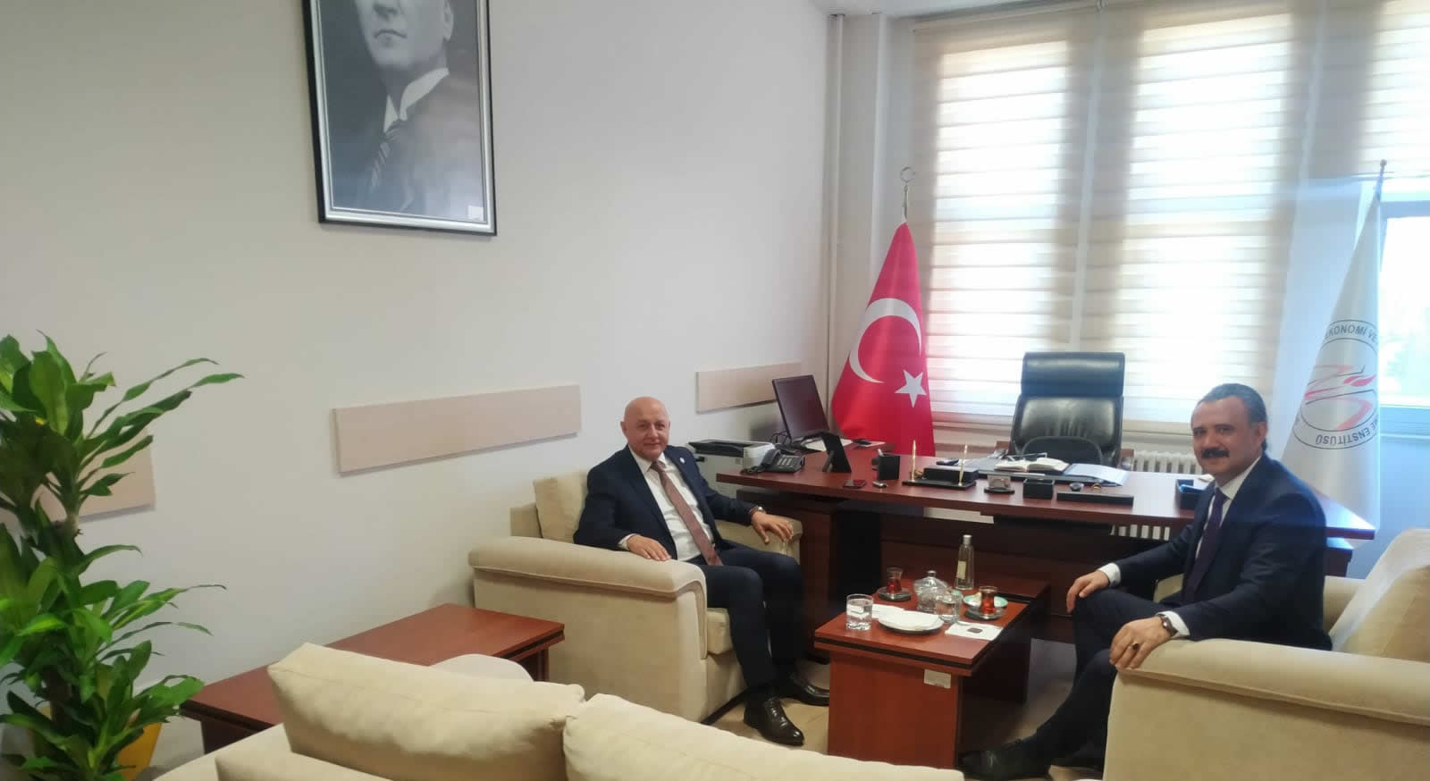 DR. UĞUR İLKDOĞAN’A HAYIRLI OLSUN ZİYARETİNDE BULUNDUK